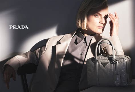 prada 価格ミス|Prada lookup.